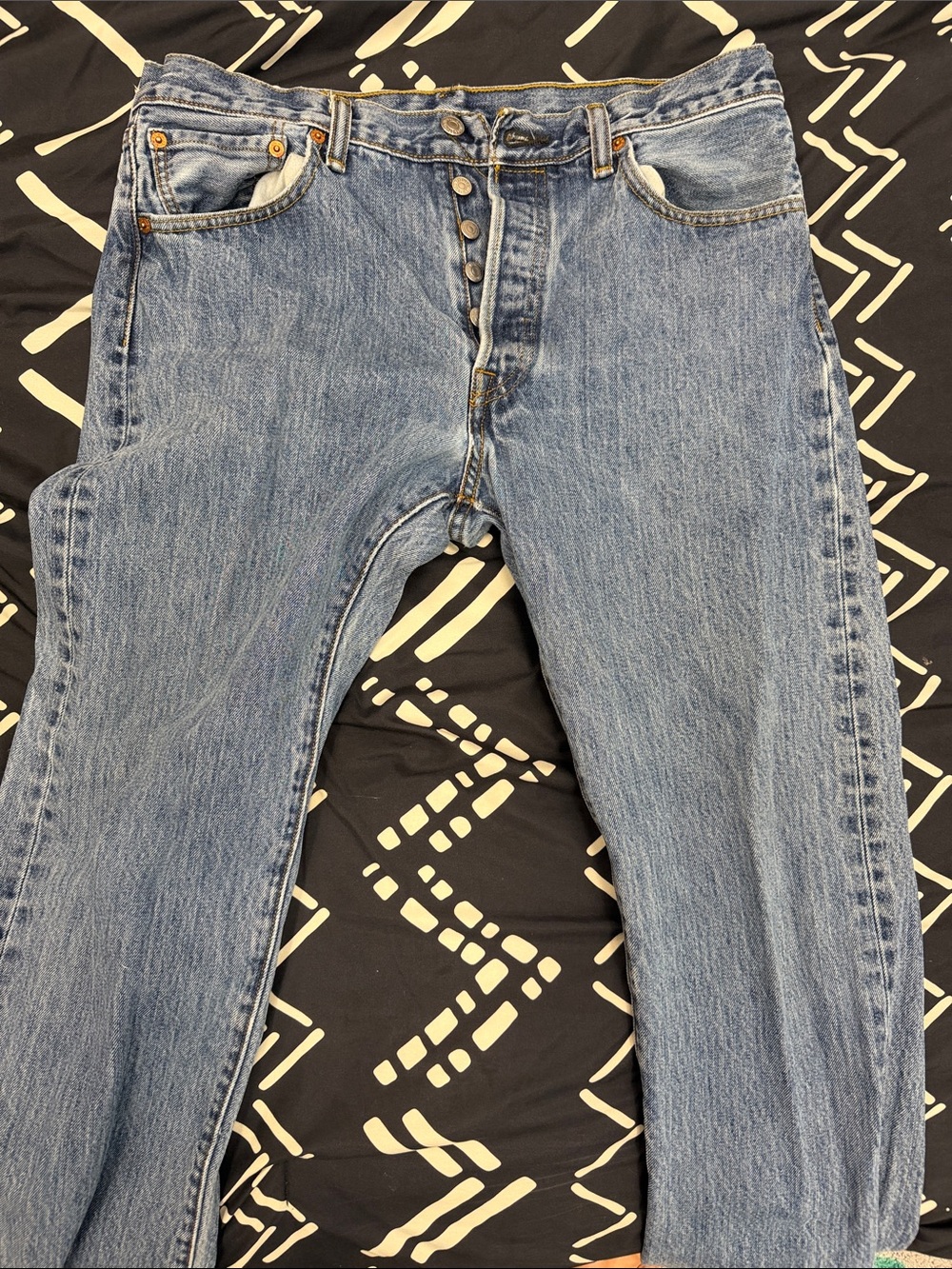 Classic Men's Levi 501 Blue Button-Fly Jeans
